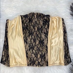 Cacique Yellow/Black Lace Corset Size 22/24 NWOT